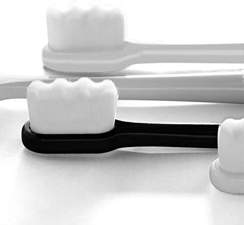 DI QIU REN Extra Soft Toothbrush for Sensitive Gums, Manual Toothbrush with 8 Tubes of Soft Floss