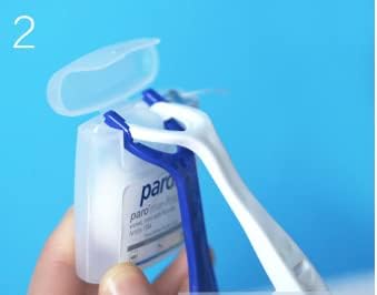 Paro Floss Holder and Mint Floss, Waxed, Fluoridated, 50M