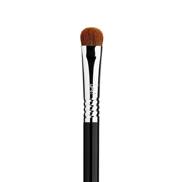Sigma Beauty E55 Eye Shading Brush - Professional Eye Makeup Brush for Even Base Application (1 Brush)