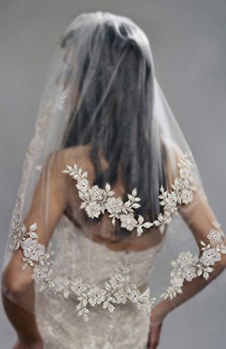 Kercisbeauty Wedding Bridal Lace Veil with Hair Comb, Double Layer Appliques Edge, Ivory