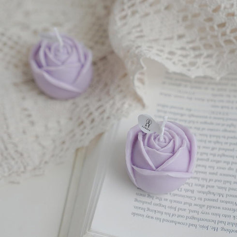 Premium Purple Rose Aromatherapy Candle with Essential Oils for Relaxation