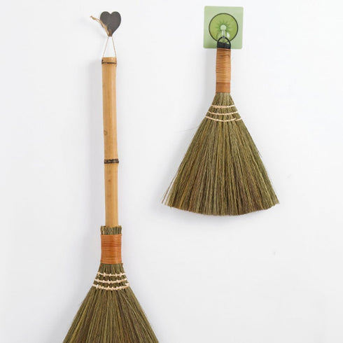 Veemoon 4 Pcs Handheld Cleaning Broom, Small Whisk Broom, Rustic Mini Straw Broom for Indoor Outdoor Home Dusting