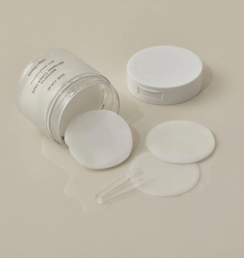 Waterful Refining Pads, Calming Skin With Vitamin C, Kombucha Essence, Mineral Water toner pad, A toner pad that provides moisture to dry, puffy, and rough skin.Korean Skin Care, 90 Pads VAGAN