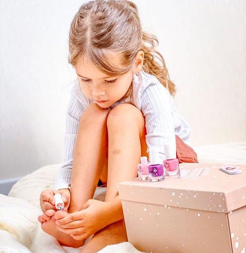 MISS NELLA SWEET LITTLE PACK Nail Polish Set, Easy Peel Off Water-Based Formula, 3 Colors for Kids