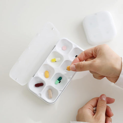 Pillbox 8 DEFI Smart | Bluetooth Pill Organizer, Travel Medication Organizer & Daily Pill Case, Portable Medicine
