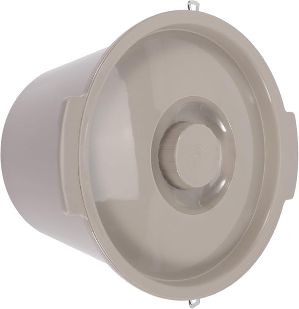 Lightweight Portable Potty for Adults Bedridden Urinal Covered Plastic Chamber Pot