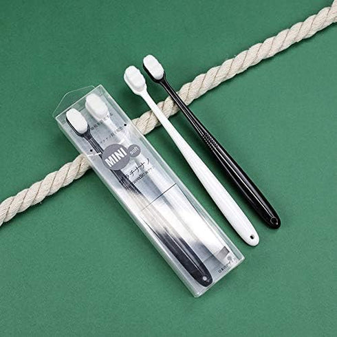 DI QIU REN Extra Soft Toothbrush for Sensitive Gums, Manual Toothbrush with 8 Tubes of Soft Floss
