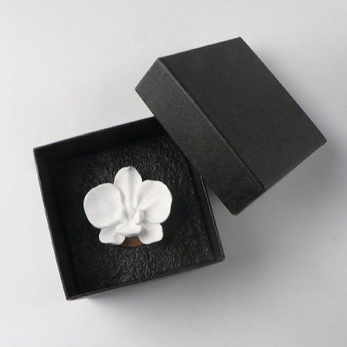Vobumix Essential Oil Passive Flower Diffuser Mini Ceramic Essential Oil Small Diffuser Phalaenopsis Porcelain