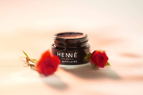 Henné Organics Natural and Organic Lip Exfoliator - Sugar Scrub with Rose Diamonds