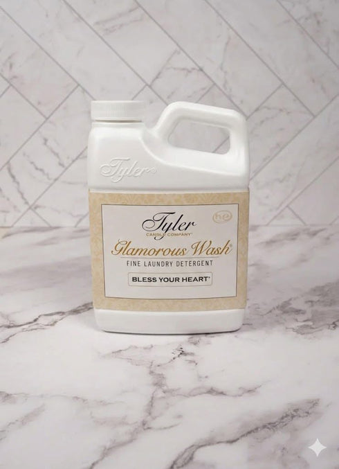 TYLER CANDLE COMPANY 32oz 907g - Glamorous Wash - Bless Your Heart fragrance - /