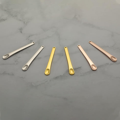 Tekson Metal Cosmetic Skincare Spatula, Mini Reusable Scoop for Cream, Lotions, Moisturizers (Rose Gold, Gold, Silver)