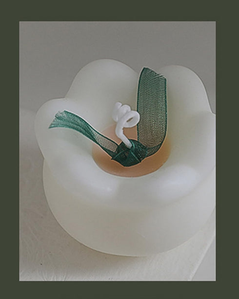 T-shin Candle,80G Lily of The Valley Shaped Scented Aesthetic Flower Shaped Soy Wax Aroma Decorative Candle for Table