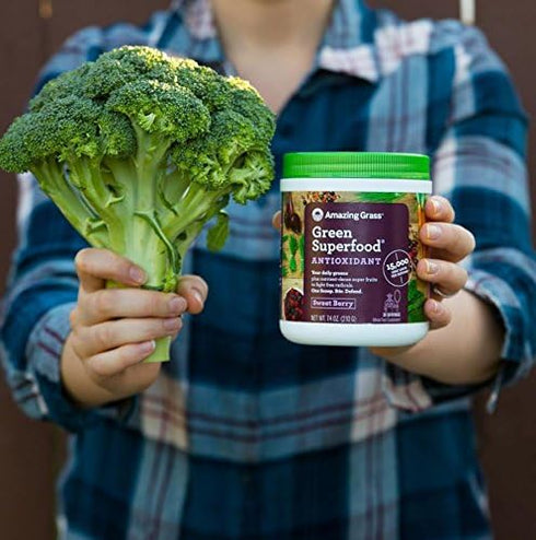 Amazing Grass Greens Superfood Antioxidant Powder: Organic Spirulina, Beet Root, Elderberry & Probiotics, Sweet Berry,
