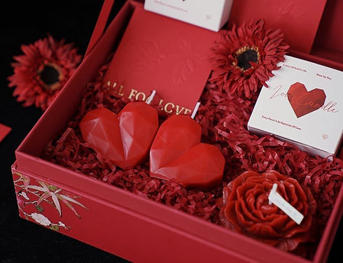 T-shin Candle,60G Love Heart Scented Handmade Aesthetic Carved Soy Wax Aroma Decorative Art Candle for Table Photo Prop