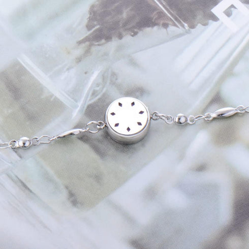 Set Stainless Steel Aromatherapy Essential Oil Diffuser Bracelet - Adjustable Women's Jewelry Diffuser with Refill Pads