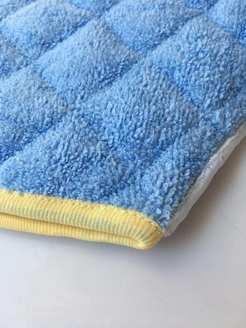 Soft Microfiber Dust Mitt, Comfortable Reusable Cleaning Cloth Glove for Living Room, Bathroom, and Kitchen | Blue