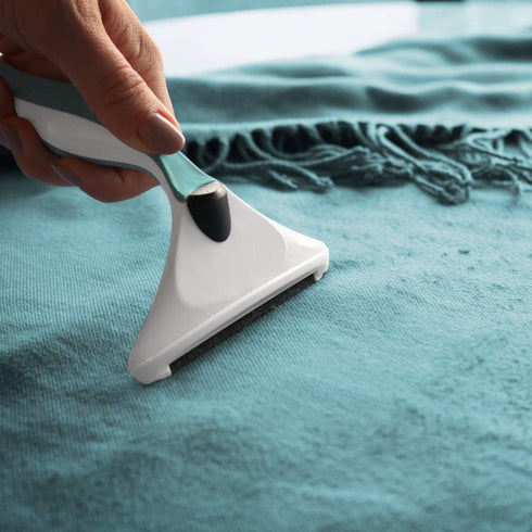 GLEENER Fabric Shaver & Lint Remover, Battery-Free 4-in-1 Depiller with 3 Fabric-Safe Edges - Turquoise