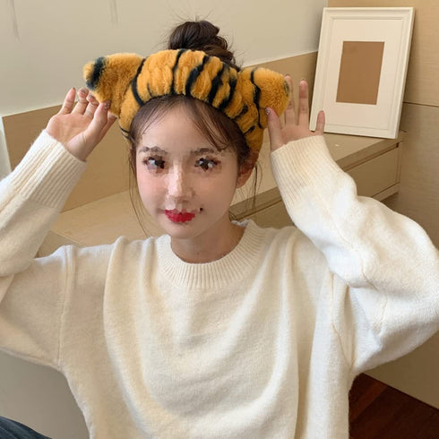 2Pcs Lovely Tiger Print Headbands, Soft Plush Washing Face Facial Mask Hair Bands for Women and Girls