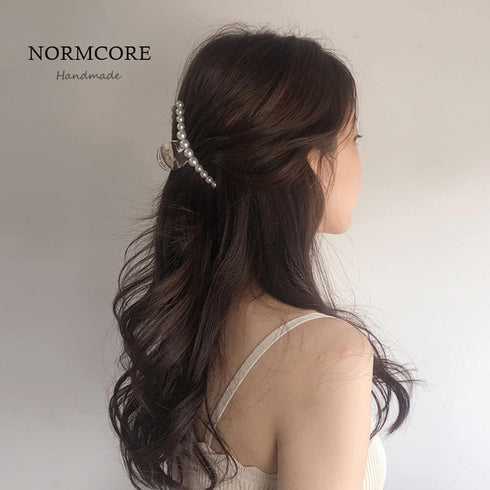 Mehayi 4 PCS Large Pearl Hair Claw Clips, Fashion Hair Accessories for Women Girls, Styling Tools for Party Wedding
