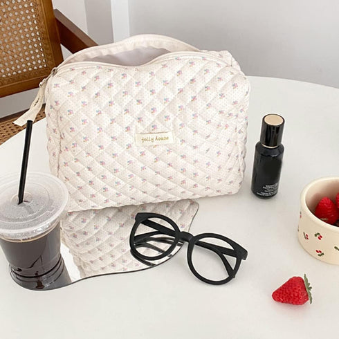 Juoxeepy Floral Quilted Makeup Bag, Aesthetic Cotton Cosmetic Pouch for Toiletries