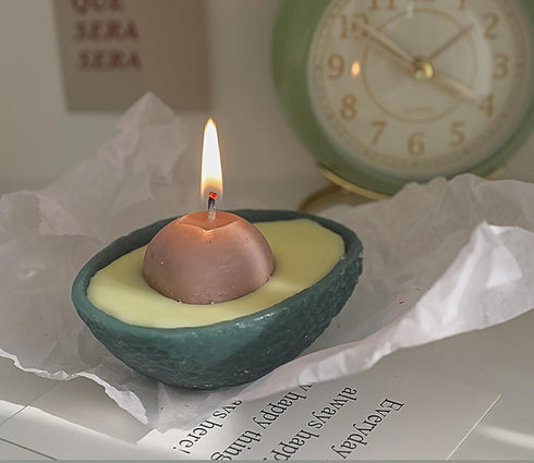 T-shin Avocado Shaped Scented Candle,90G Aroma Soy Wax Decorative Candle for Table Photo