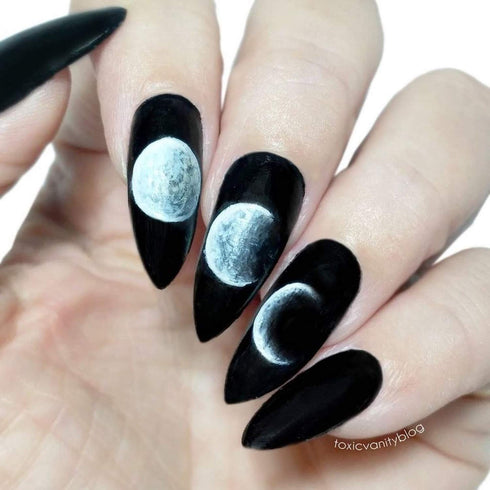 Whats Up Nails - Mermaid #3 Angular Brush for Clean Up Cuticles Around Nail