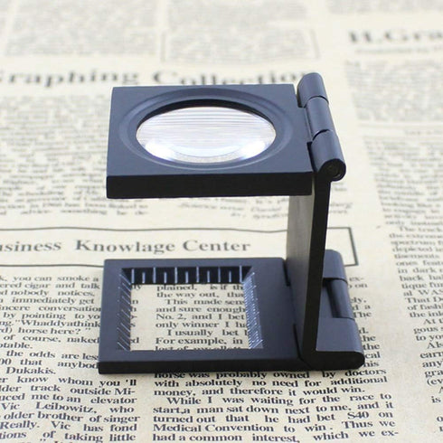 10X 28mm Mini Three-Folding Magnifier, Zinc Alloy Loupe Pocket Reading Magnifiers with Scale for Optical Jewelry