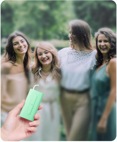 Dental Floss in Box, Portable Case with 10 Picks, Perfect Tool for Oral Care, Travel, Dinners, Dating (Green)