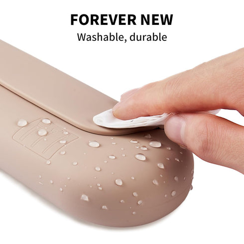 Silicone Makeup Brush Holder Travel Cosmetic Bag, Soft Portable Case with Anti-Fall Out Magnetic Closure
