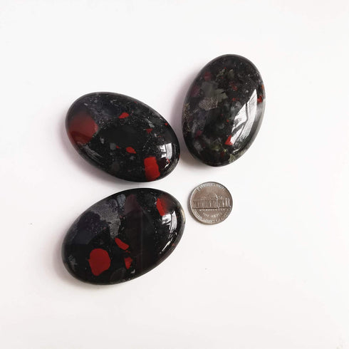 Natural Africa Bloodstone Oval Palm Pocket Healing Crystal, Energy Stone for Therapy and Chakra Balancing