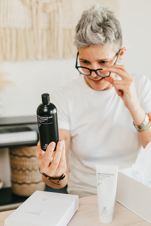 Brilliant Black Oil Pulling, Natural Ayurvedic Blend of Activated Charcoal and Coconut Oil, Mouthwash Rinse