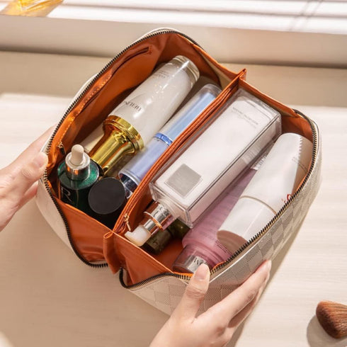 Large Capacity Brown Checkered Makeup Bag, Portable Open-Flat Toiletry Organizer for Women with Divider Pouch