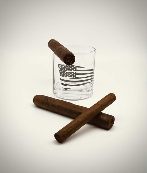 Set of 2 Whisky Cigar Glasses with American Flag in Round Gift Box, Ideal Gift for Whisky Lovers