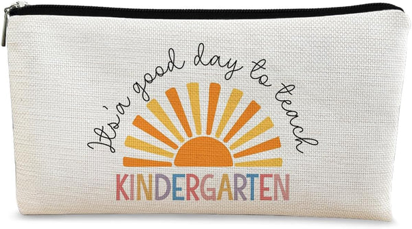 Kindergarten Teacher Gift, "It's a Good Day to Teach" Makeup Bag, Zipper Travel Toiletry Bag for Teacher Birthday Gifts