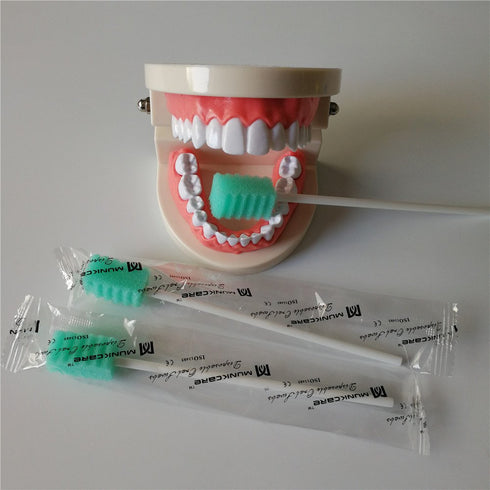 Green Tooth Shape Disposable Oral Foam Tipped Swab Mouth Cleaning Swab, 150 Counts