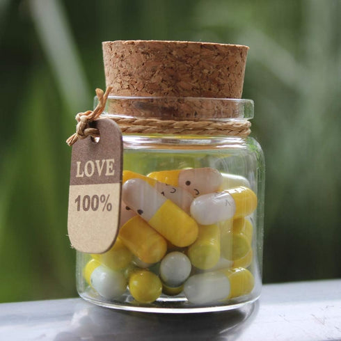 Infmetry Valentines Day Gifts, Capsule Notes Pills in Glass Bottle, Letter Messages for Couples, 25pcs Yellow