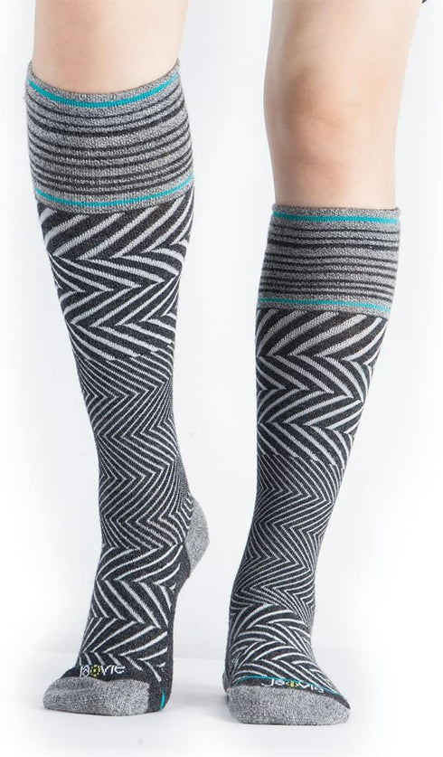 ja vie JAVIE 76% Merino Wool Compression Socks 15-20mmHg Seamless Toe for Men & Women