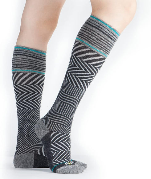 ja vie JAVIE 76% Merino Wool Compression Socks 15-20mmHg Seamless Toe for Men & Women