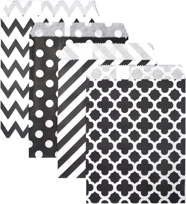 KEYYOOMY 100 Pcs Black Candy Buffet Bags, Small Polka Dot Paper Treat Bags for Wedding & Birthday Party (5 x 7 inch)