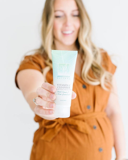 Vitamin C Cleanser - Anti Aging Exfoliating Face Wash for Clear Skin with Aloe Vera, Coconut, & Grapefruit