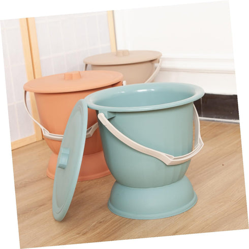 Non-Slip Plastic Urinal Pot for Boys and Girls - Easy-Clean Bedpan for Potty Training