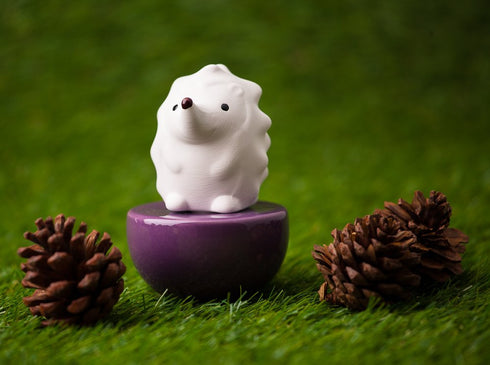 Spiky Hedgehog Non-Electric Ceramic Diffusers for Essential Oils, White Ceramic for Car or Desk Decor