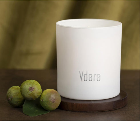 Vdara 8.25 oz Candle - Luxury Hotel Candle Scent - Green Fig, Black Currant, Plum, Jasmine and Sandalwood - Signature