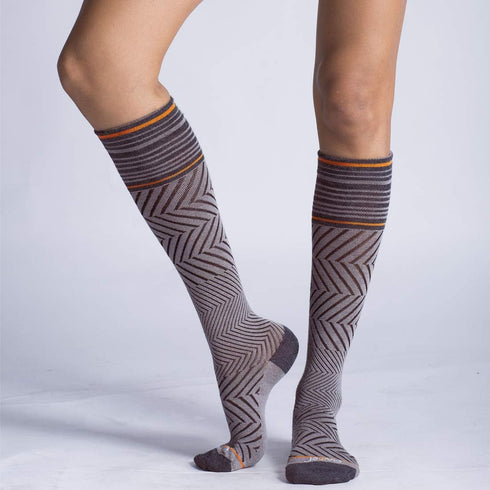 ja vie JAVIE 76% Merino Wool Compression Socks 15-20mmHg - Seamless Toe for Women & Men