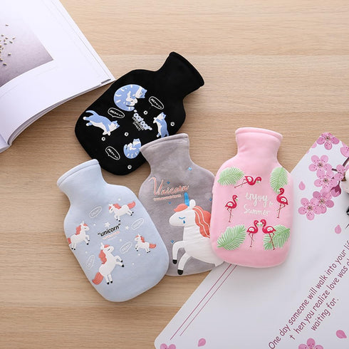 Winter Warm Hot Water Bag, Classic Hot Water Bag, Hot Water Bottle with Plush Cover for Hot and Cold Compress, Hot