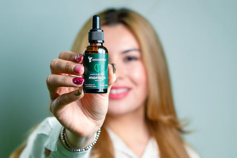 Moringa Oil, Cold Pressed, Vitamin E Rich, Hydrating Anti-Aging Face and Hair Oil, 30ml
