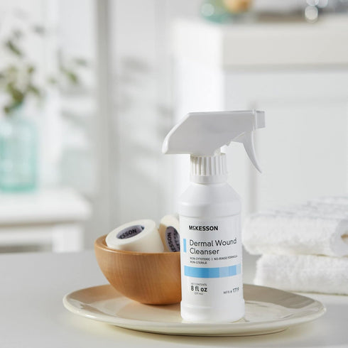 McKesson Dermal Wound Care Cleanser Spray, 8 oz First Aid Wash for Minor Injuries, Cuts, Burns