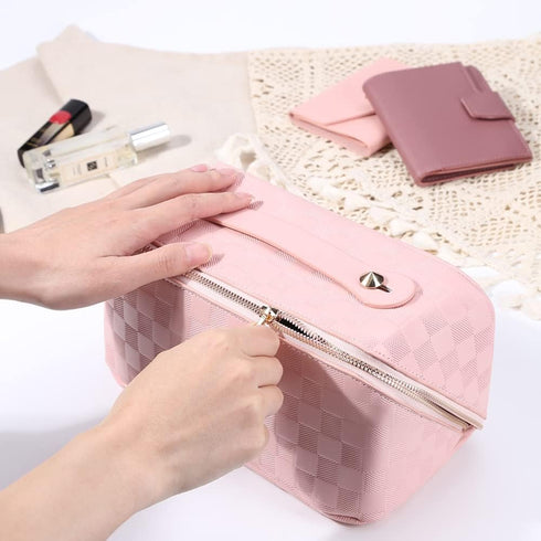 Large Capacity Travel Cosmetic Bag, Plaid Checkered Makeup Bag, Portable Waterproof Skincare Bag