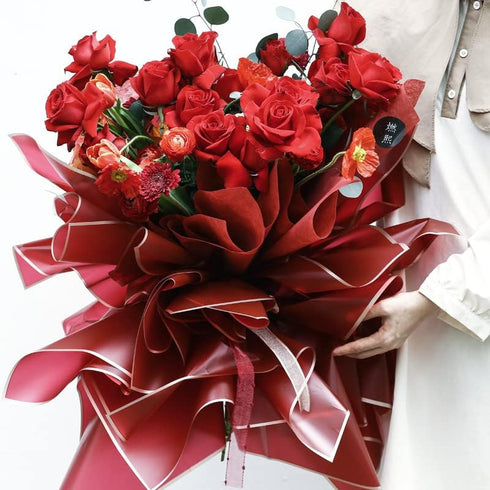 XICHEN 20 Sheets Pure Color Waterproof Flower Wrapping Paper, 22.8x22.8Inch Florist Bouquet Supplies (Red Wine)