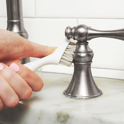 Full Circle Micro Manager Deep Cleaning Brush for Crevices, Shower & Grout, Bamboo Handle